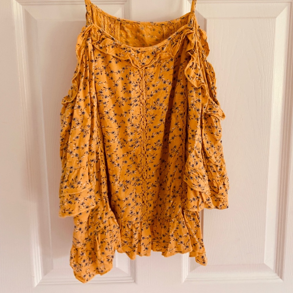 AE Floral Off the Shoulder Top